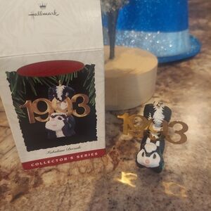 Hallmark Fabulous Decade Collector's Series 1993 Skunk